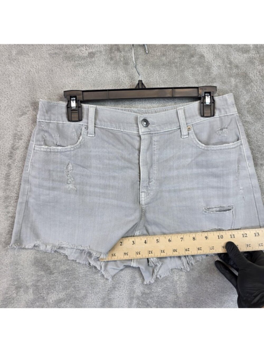 Aerie Shorts Womens M Gray Denim Distressed Cutoff Frayed Hem Casual Summer - Picture 10 of 12